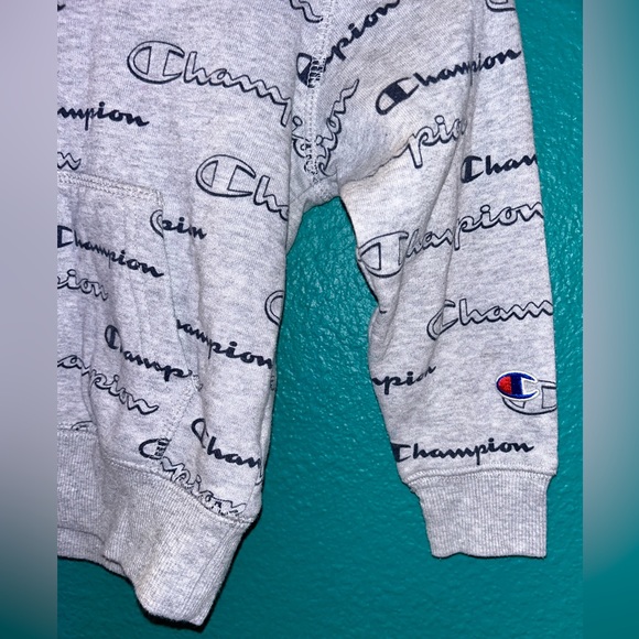 Champions all over logo hoodie kid size 5 - Picture 2 of 5